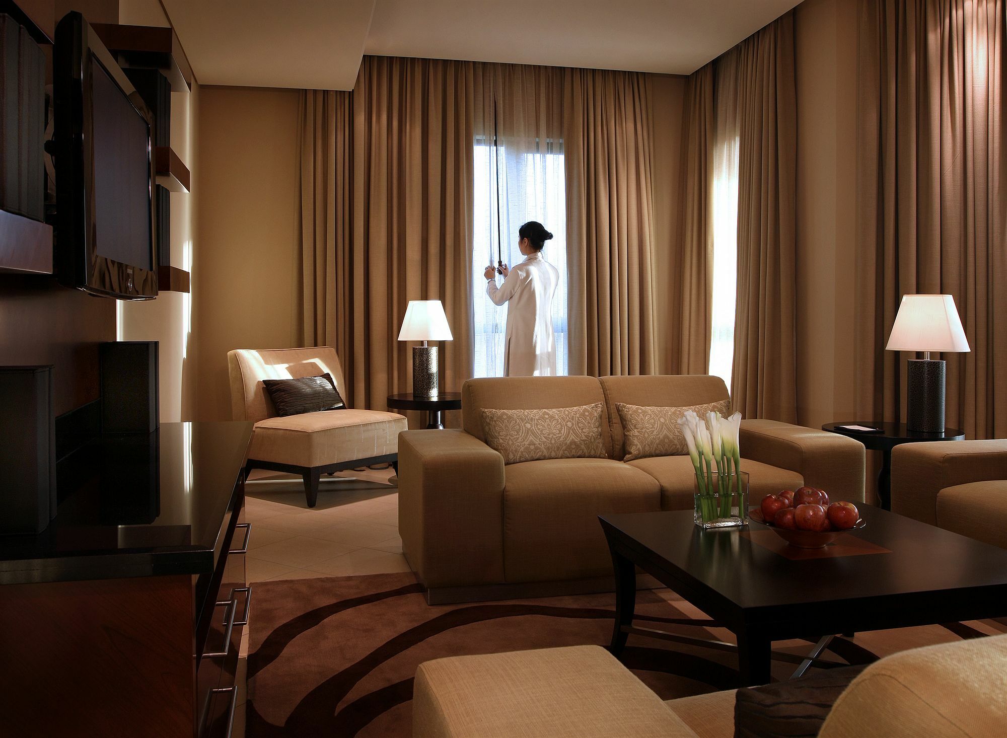 Shangri-La Hotel Apartments Qaryat Al Beri Abu Dhabi Exterior photo