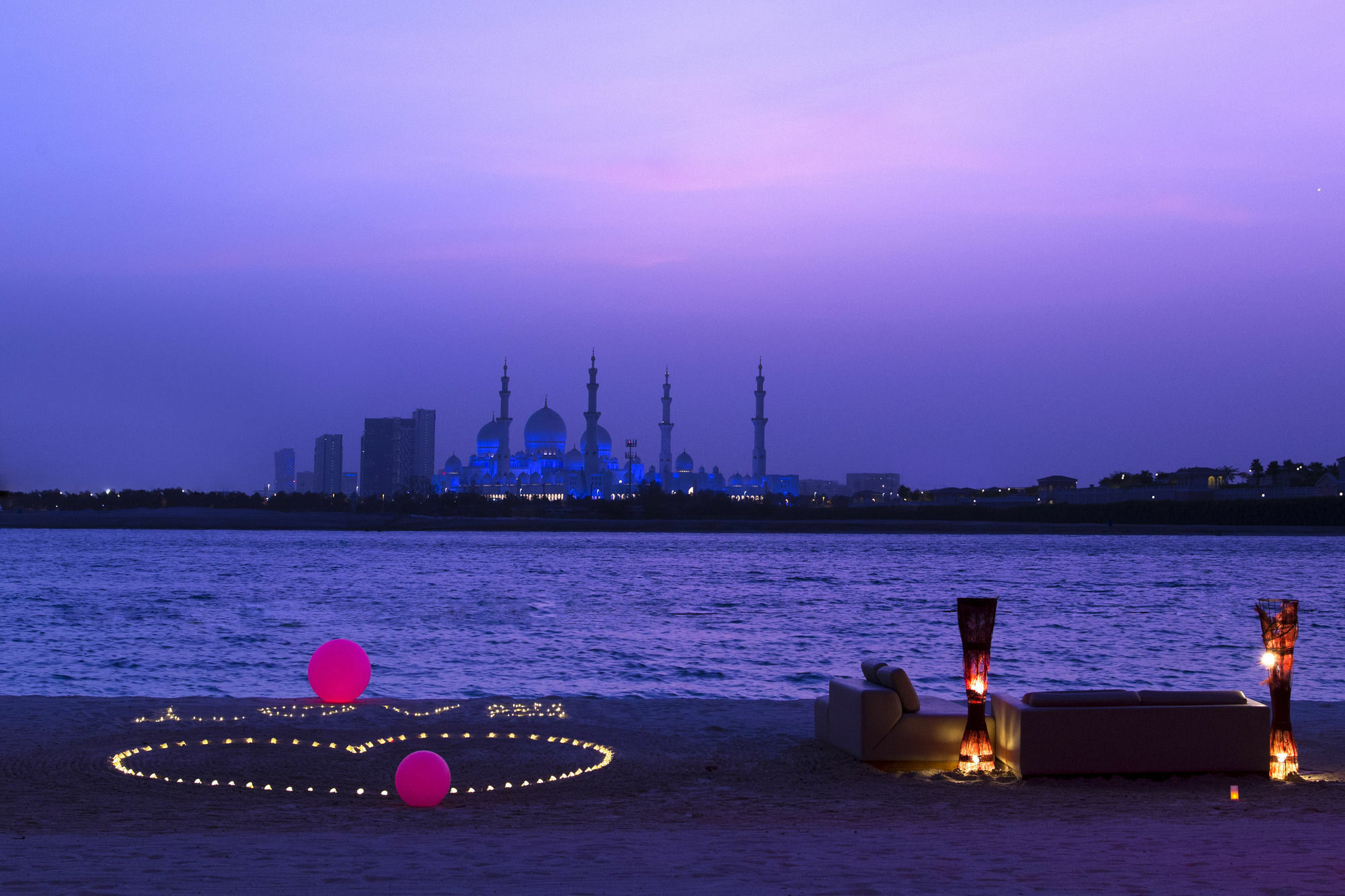 Shangri-La Hotel Apartments Qaryat Al Beri Abu Dhabi Exterior photo